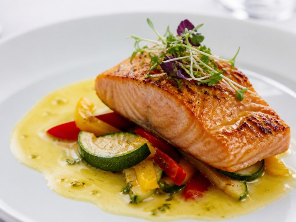 Gegrilde zalm in citroenboter
